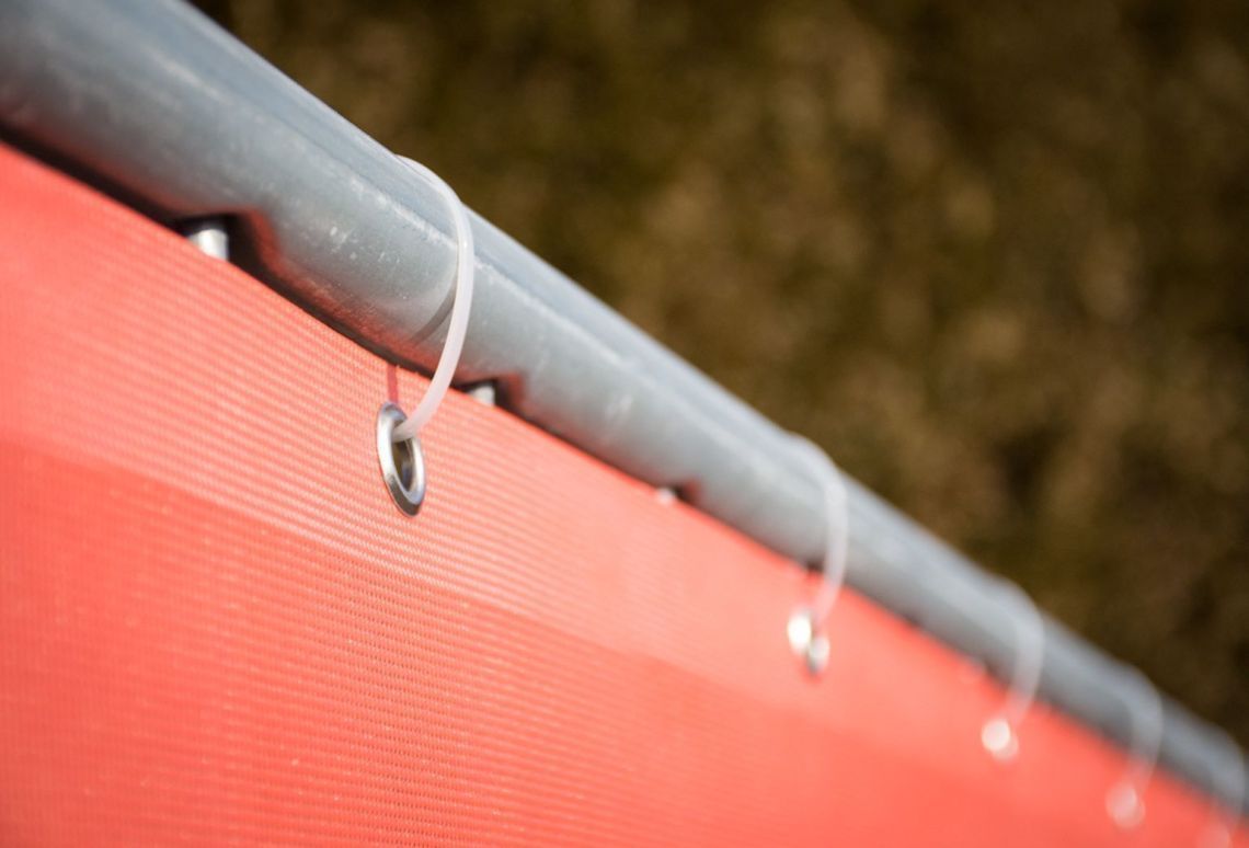 Dranghekbanner 16 | Materiaal: Meshdoek 