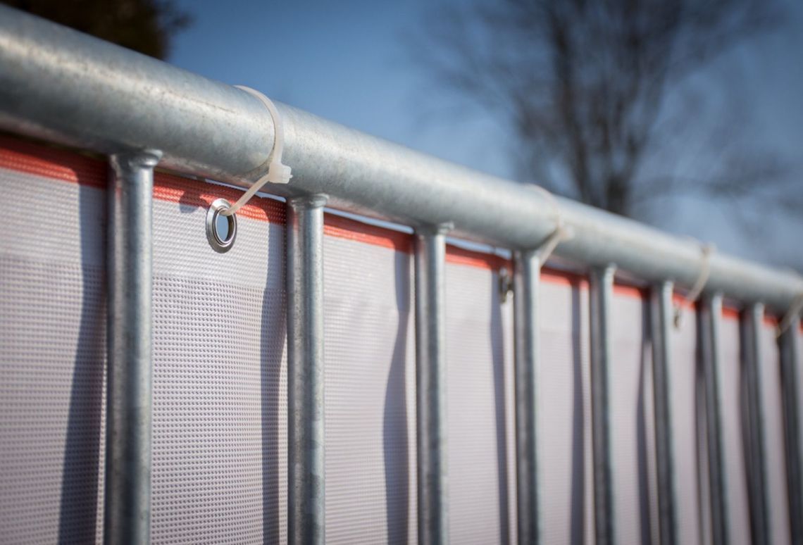 Dranghekbanner 19 - Mesh | Achterzijde