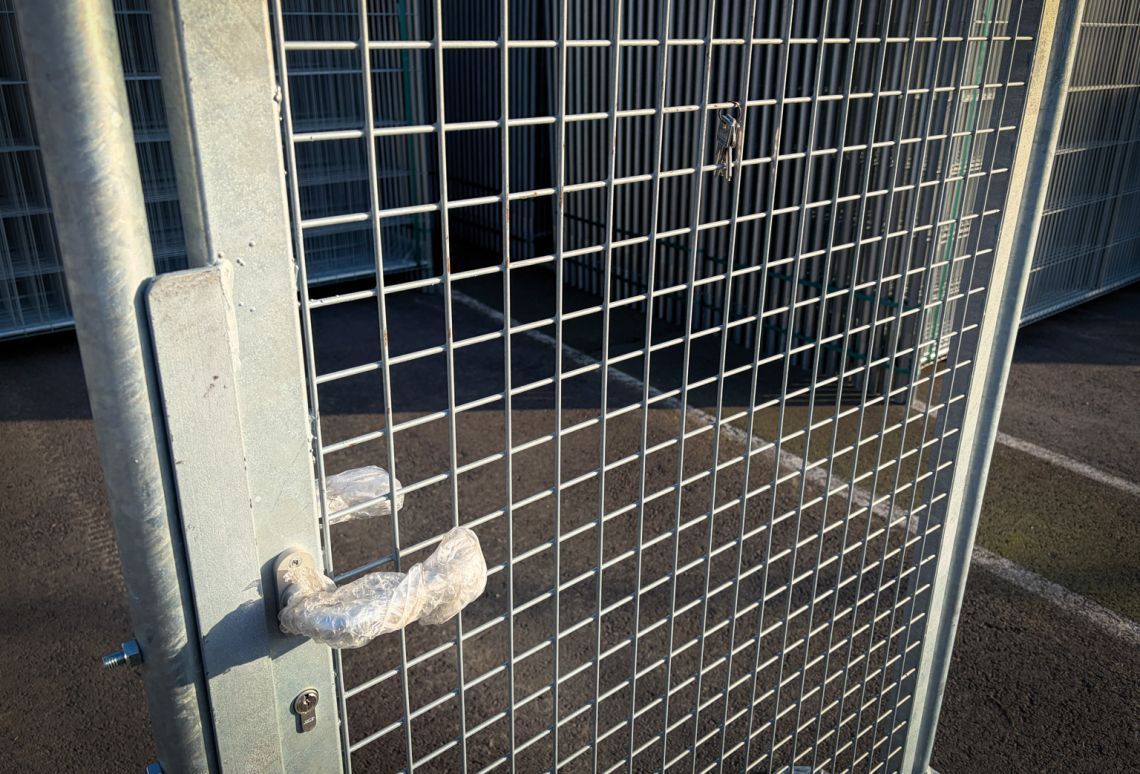 Bouwhek Poort | detail foto slot en maas