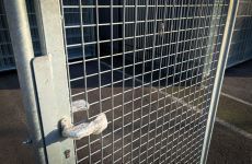 Bouwhek Poort | detail foto slot en maas