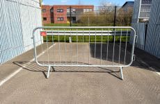 Sticker | Dranghek 16 spijlen licht | Voorbeeld hek